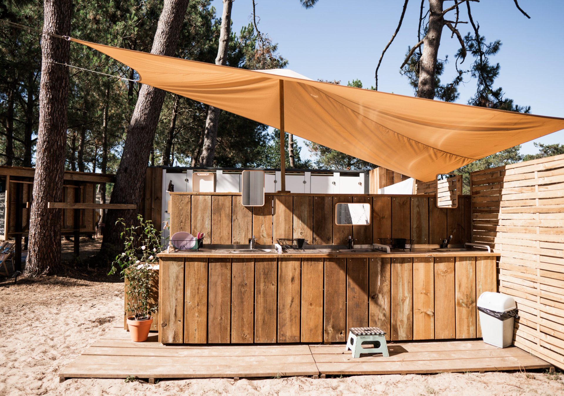 250716_MONTALIVET_CAMP_lilizwirner_3_r6qb2y