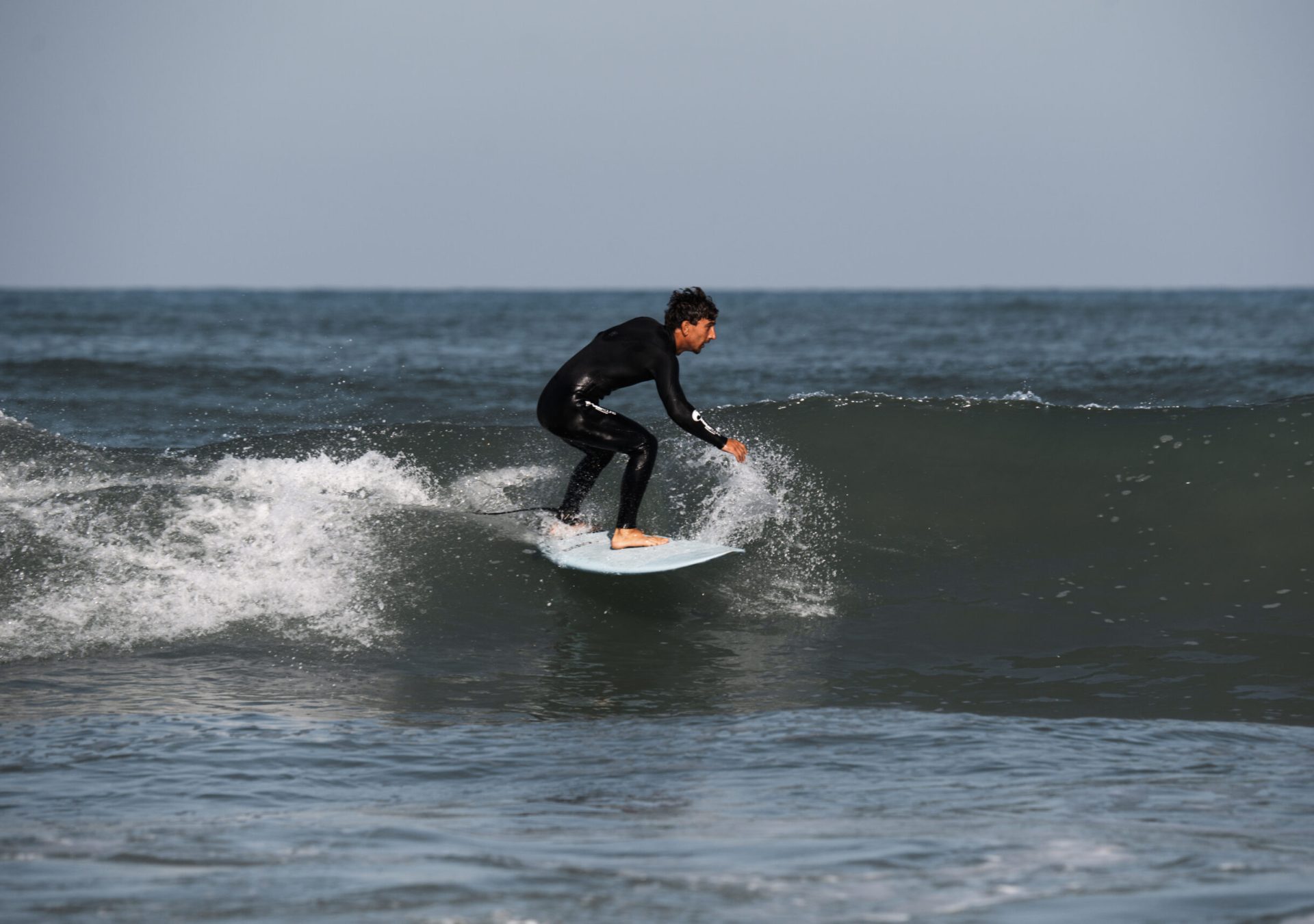 250717_MONTALIVET_SURF_lilizwirner_376_d2pyf9