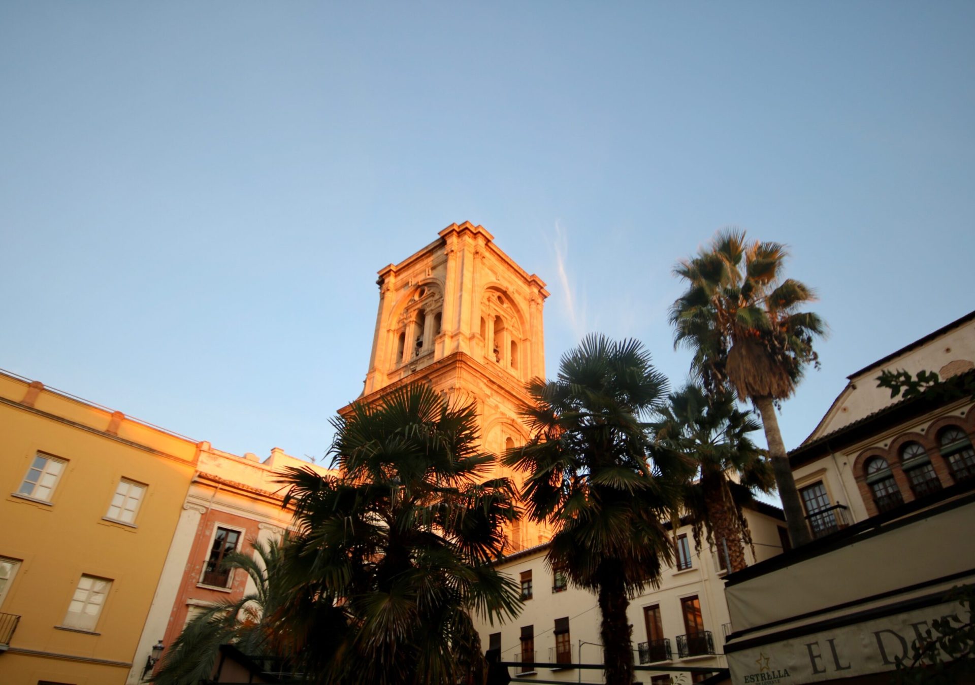 AA_Catedral_de_Granada_unsplash_cs5izz