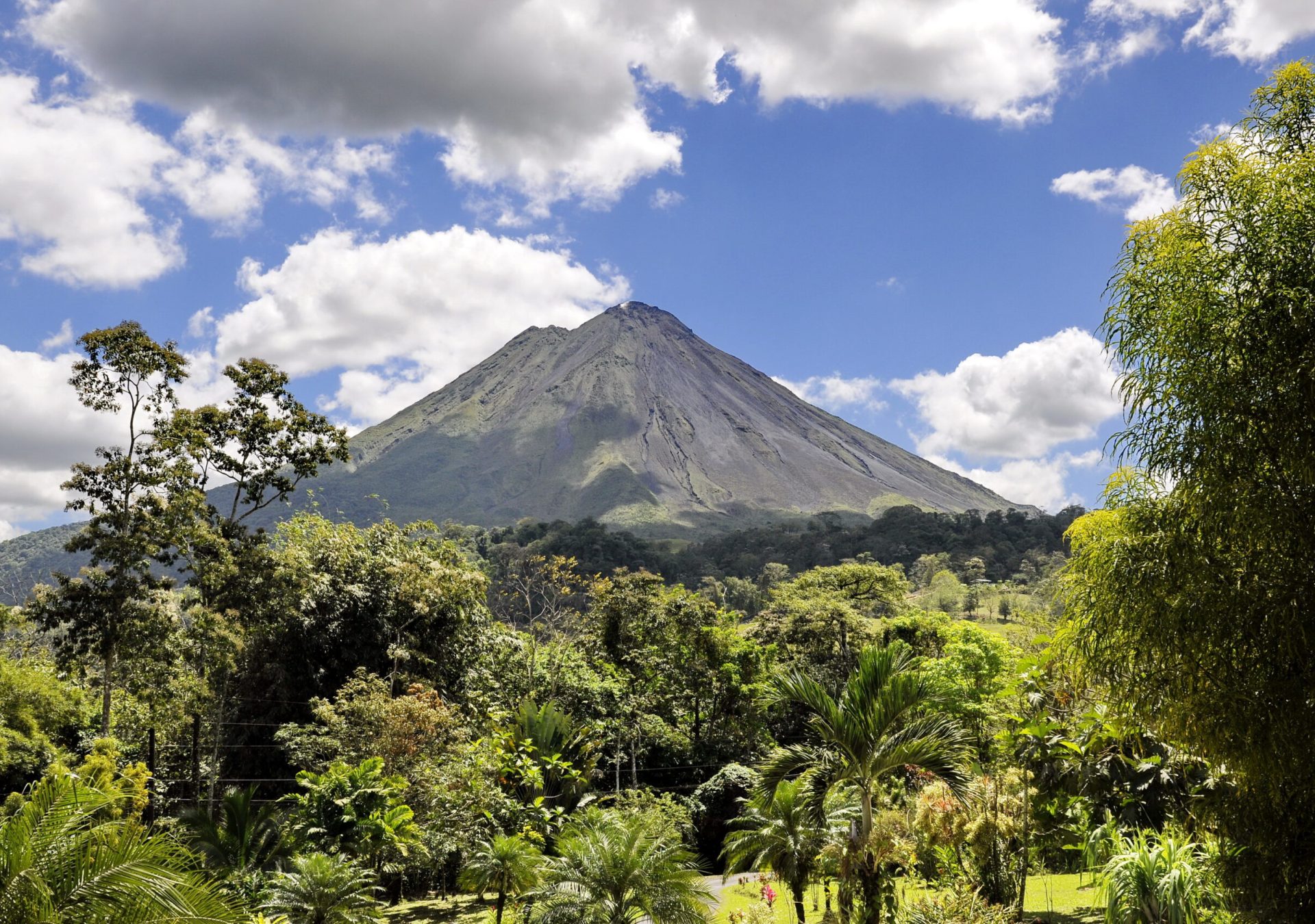 AA_Vulkan_Costa_Rica_aayanu