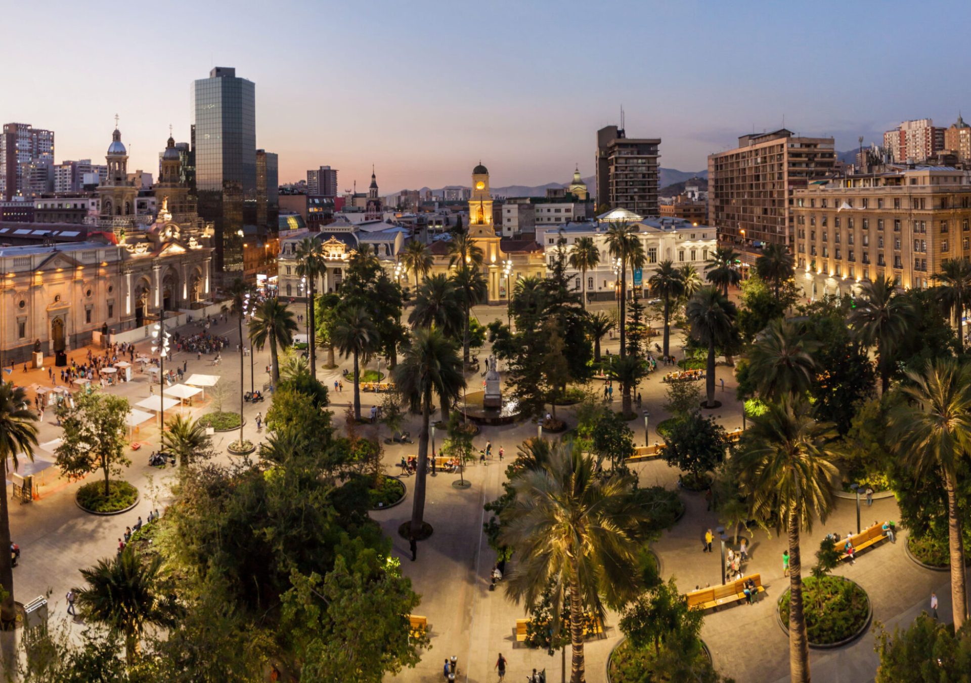 A_Plaza_de_Armas_square_in_Santiago_Chile_Adobe_IStock_n2t8kl