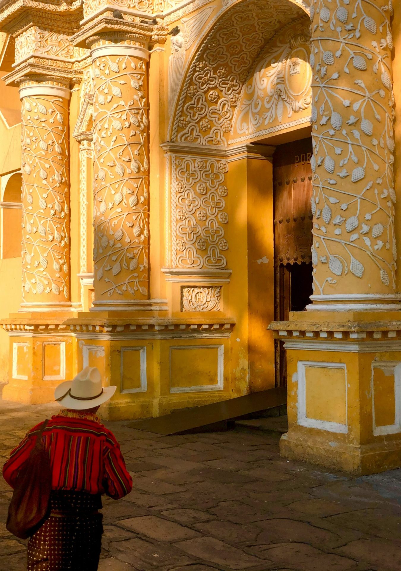 Antigua-Guatemala-alain-bonnardeaux-jvCi59v0sbM-unsplash_jnfewl