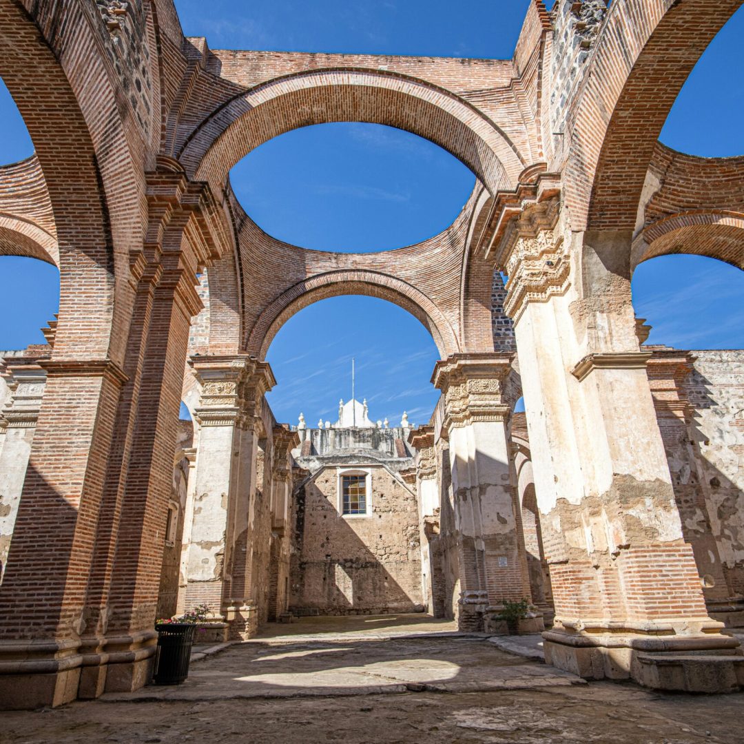 Antigua-Guatemala-mana5280-xHtttDKOljE-unsplash_vumyfp
