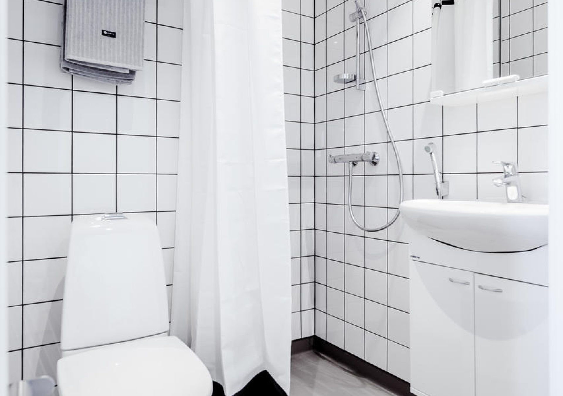 Finnland_HostelCafeKoti-9077_large_Bad_cqmdze