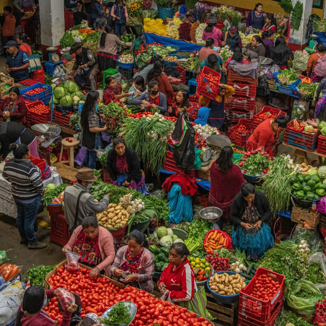 Food-Markt-Chichicastenango-Guatemala-mana5280-g9Ai-jaGsWU-unsplash_l7xeux