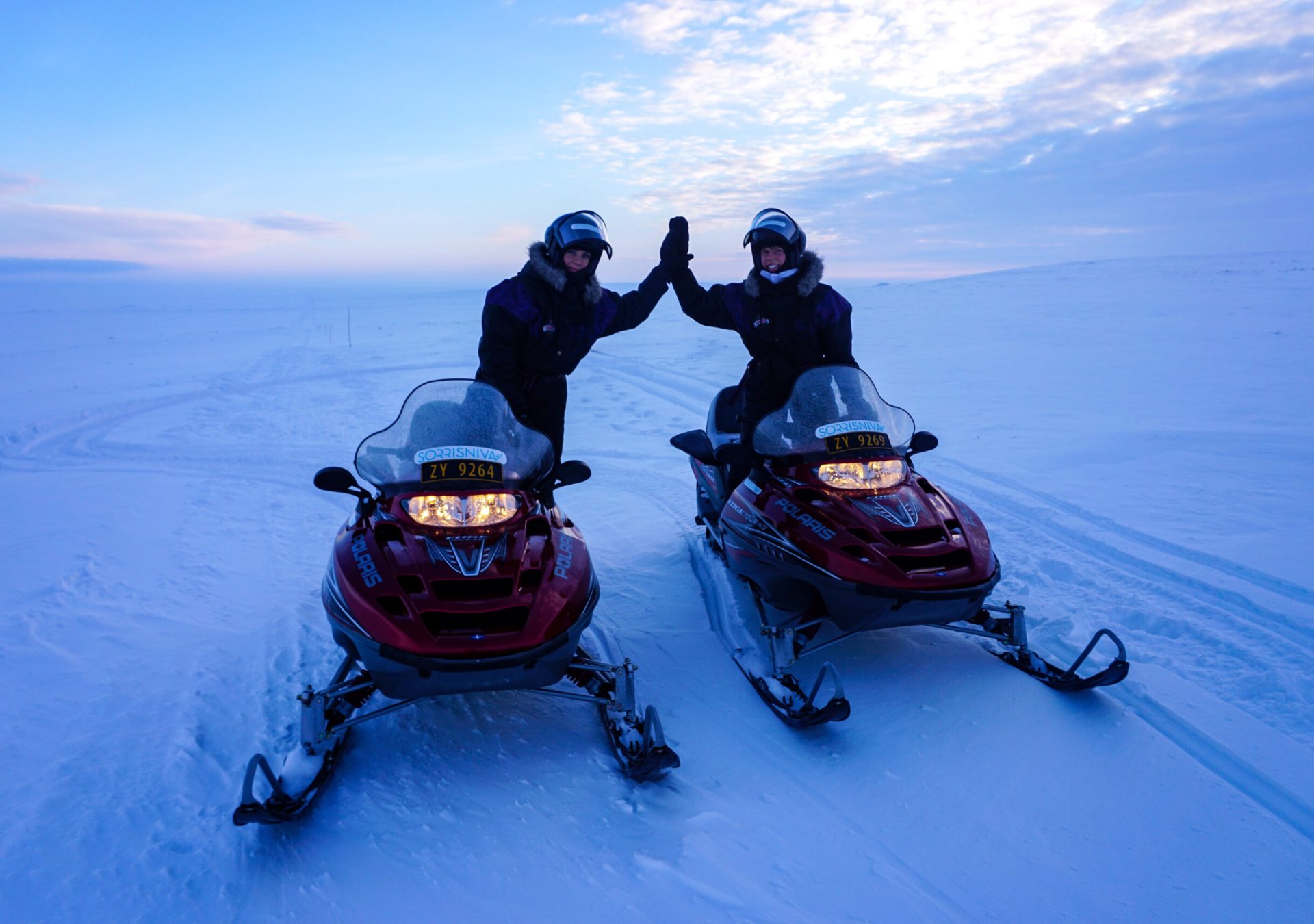 Snowmobile_Service_Reisen_ec4q5f