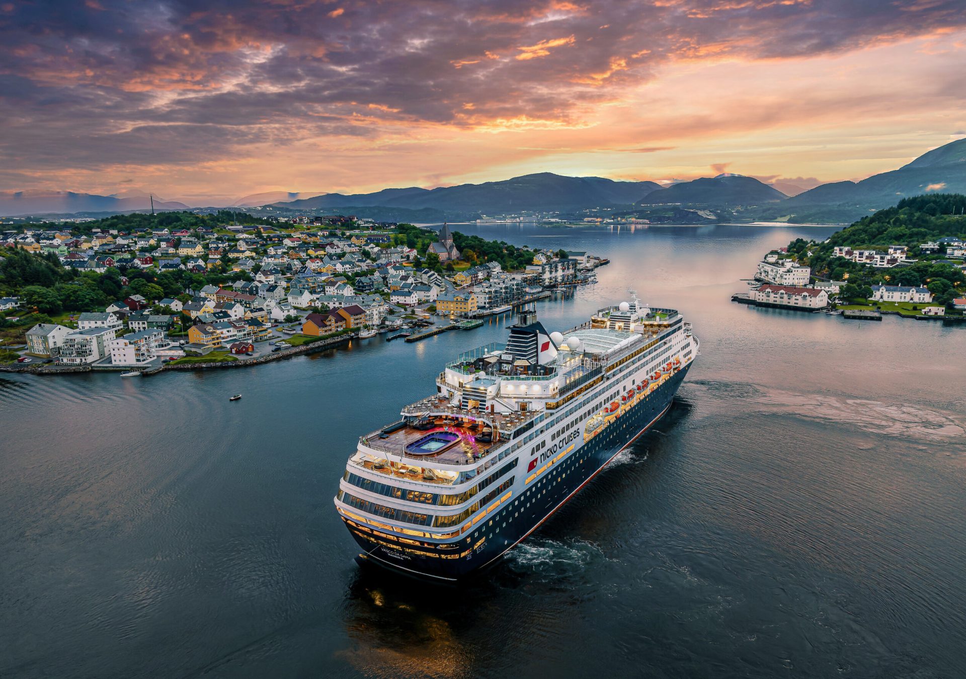 VDG_skyshark_24-07-2022_Kristiansund_DJI_0459_2_-DNG_DxO_DeepPRIME_24-07-2022_Kristiansund_req0rw