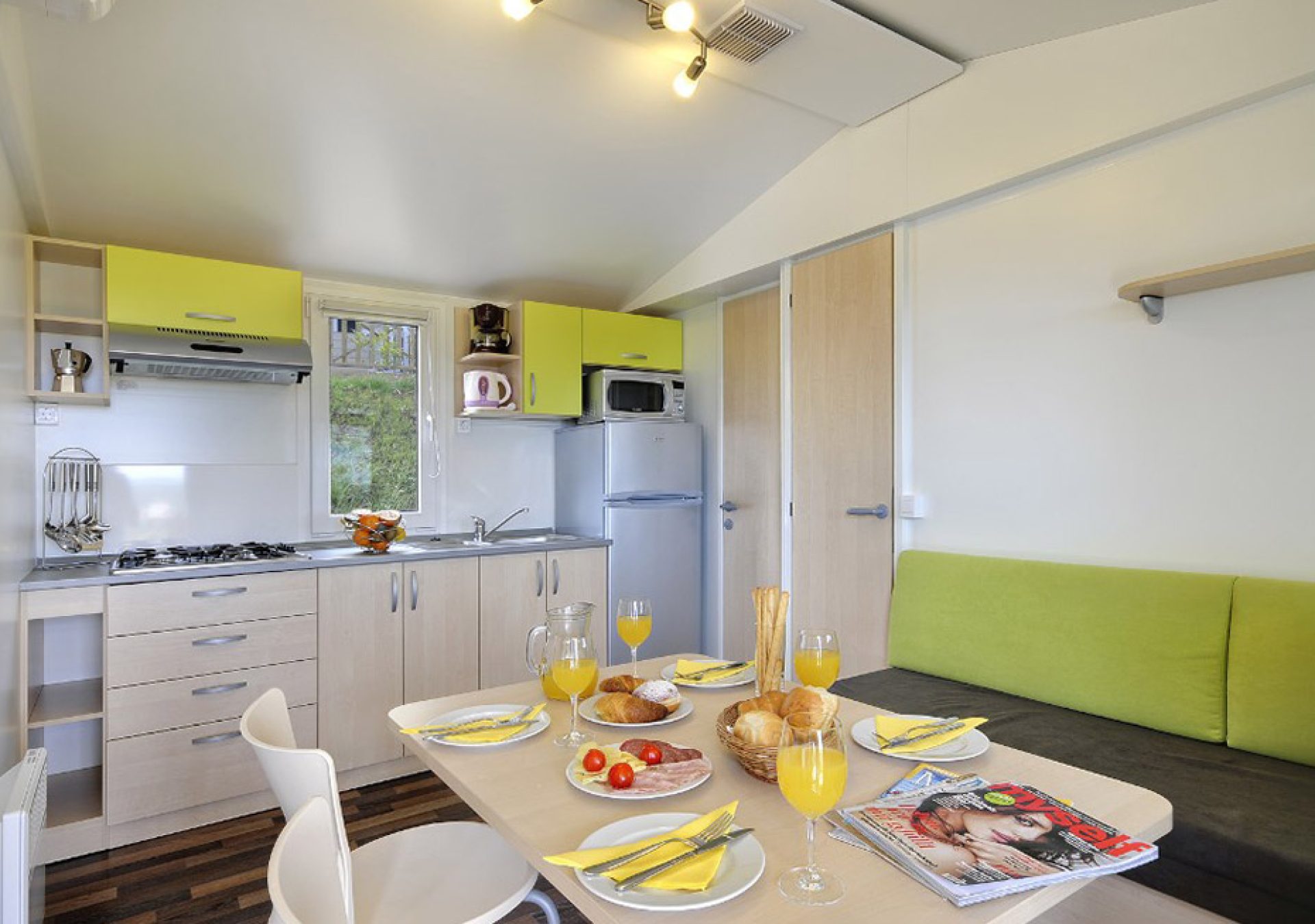 lanterna-home-4-2-acc-1_zri4ge