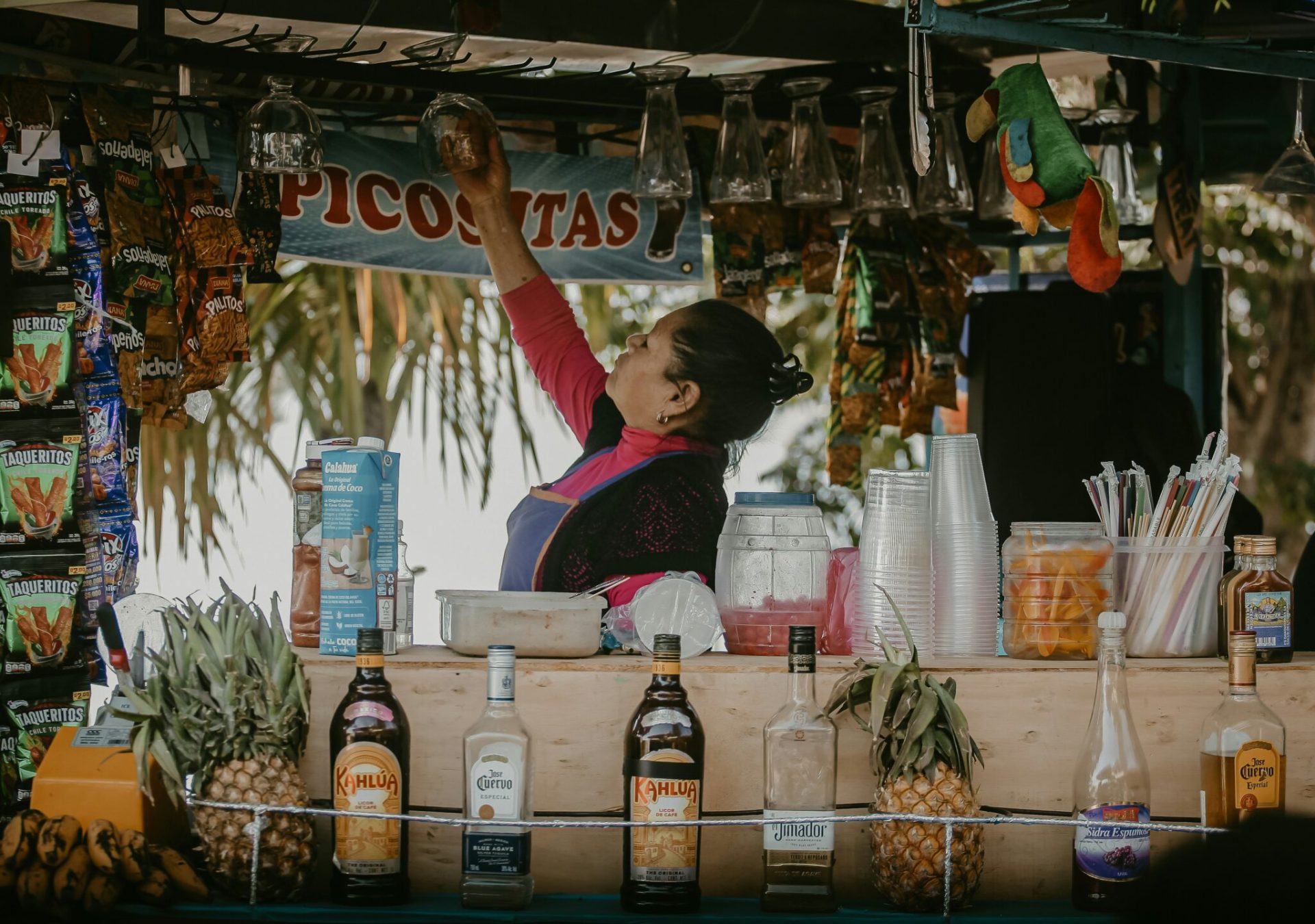 panajachel-guatemala-christopher-gonzalez-cptrz1SbxPw-unsplash_xs3y13