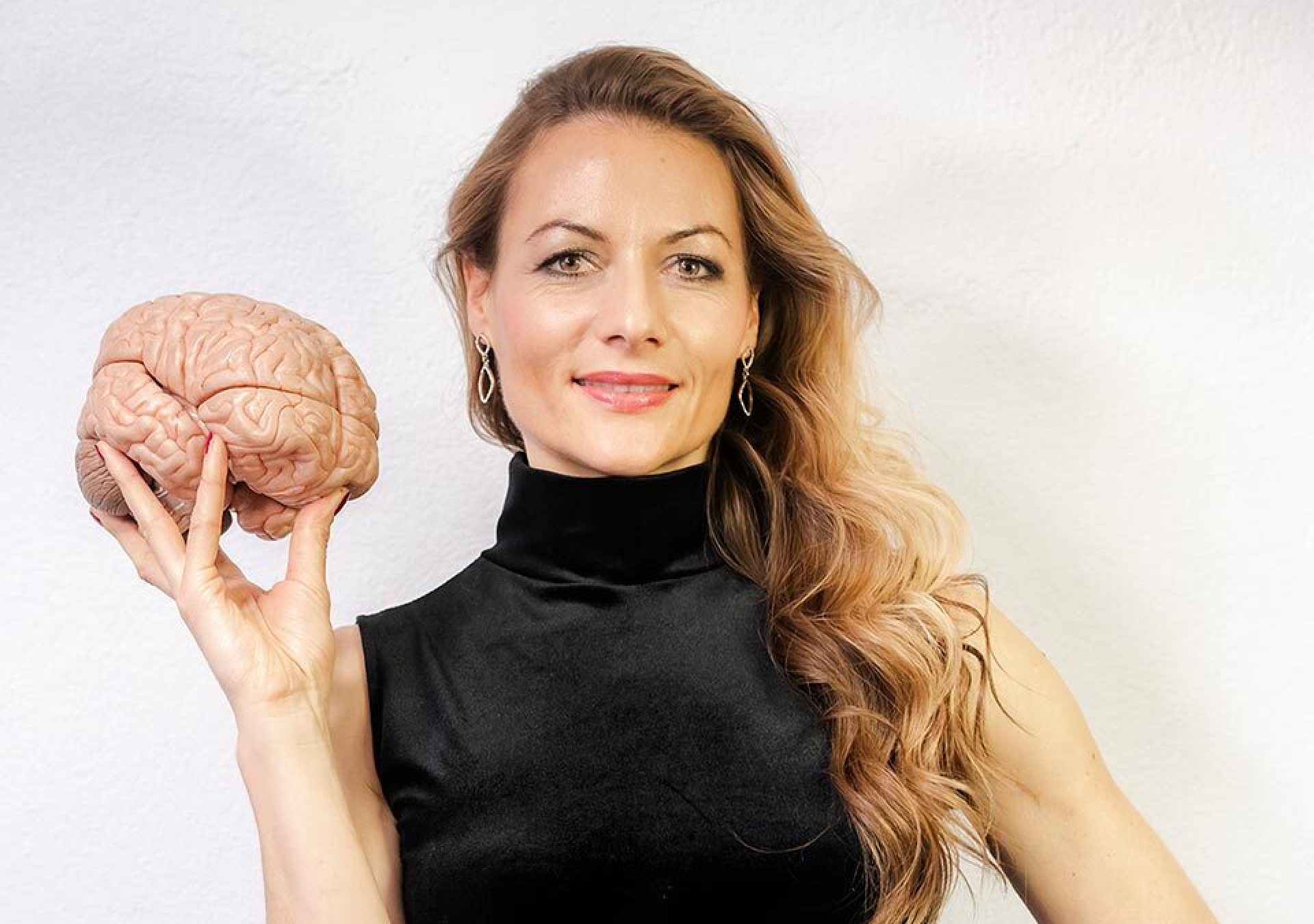 Dr. Barbara Studer